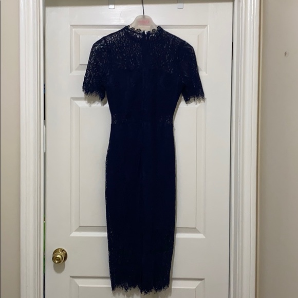 Chelsea lace-adjacent dress - Picture 6 of 9